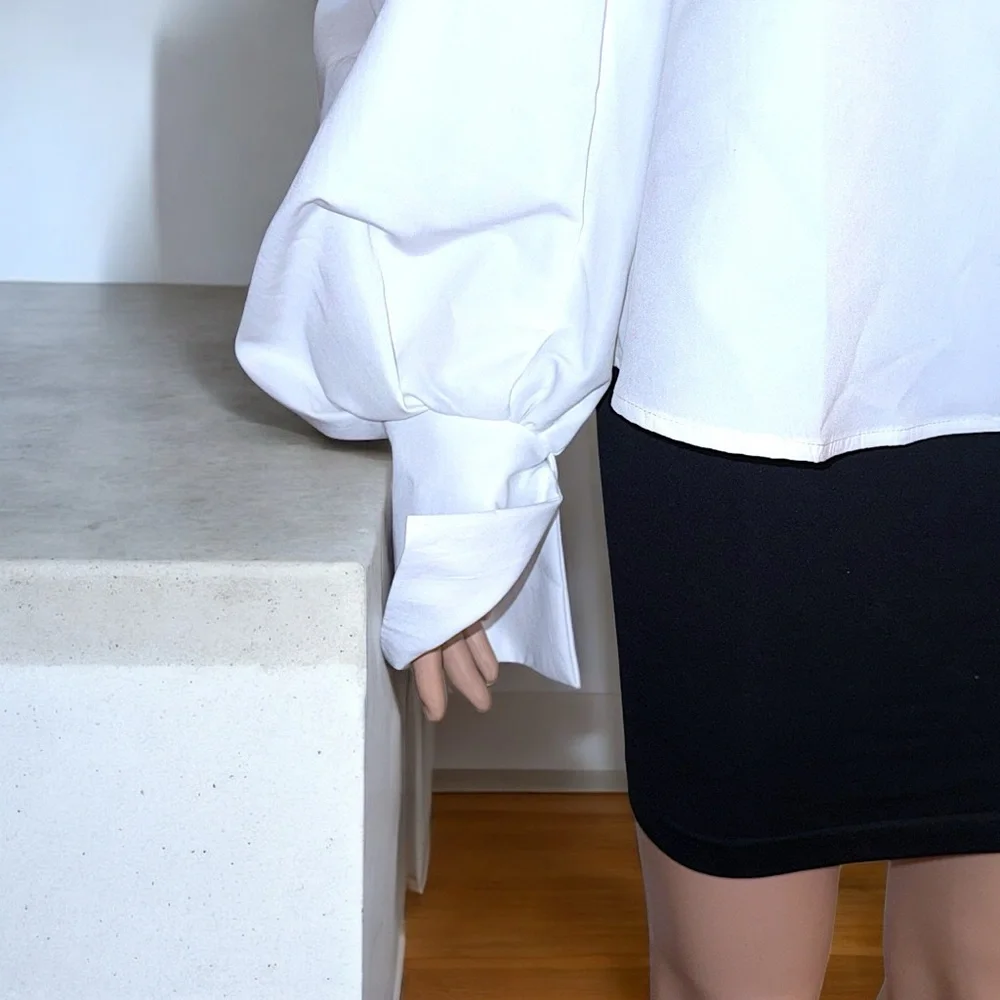 Swank A Posh “Jury’s Out Power Shoulder Top” - Picture 13 of 16